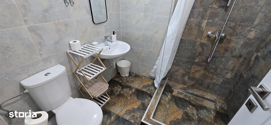 Spațiu comercial, de 472 mp, în Nord