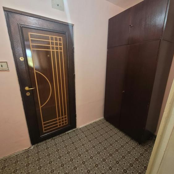 Garsonieră decomandată în Bartolomeu
