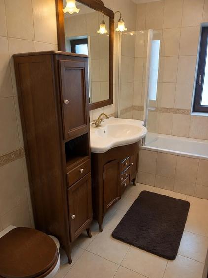 Apartament cu 3 camere decomandat în Giroc