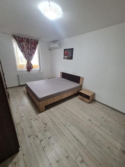 Apartament cu 2 camere decomandat în Giroc