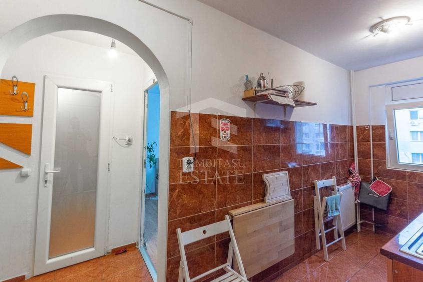 Apartament cu 2 camere decomandat, mobilat în Lacul Tei