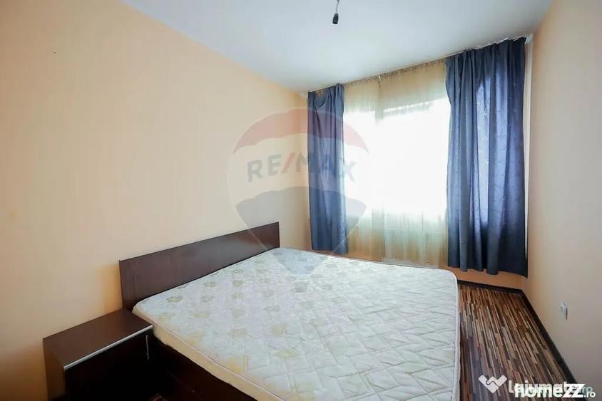 Apartament cu 3 camere decomandat în Nufărul