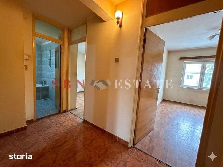 Apartament cu 3 camere decomandat în Tineretului