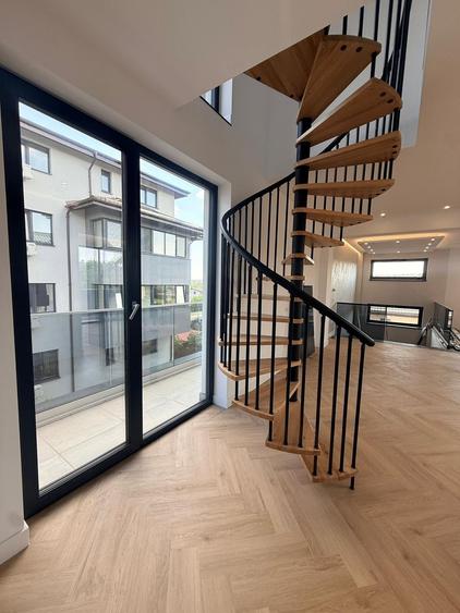 Apartament cu 4 camere în Valea Adâncă