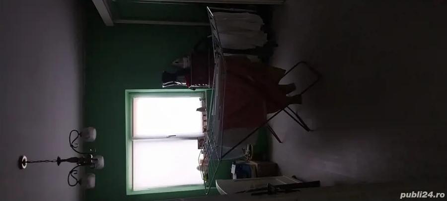 Casă cu 3 camere în Central