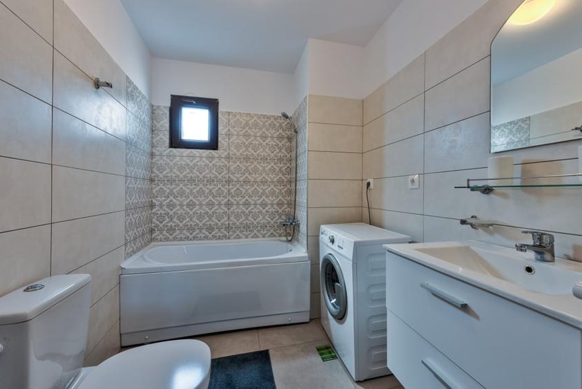 Apartament cu 2 camere semidecomandat în Universitate