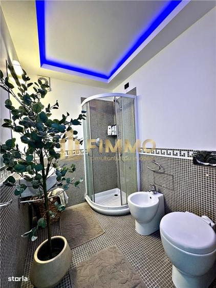 Apartament cu 3 camere semidecomandat în Ultracentral