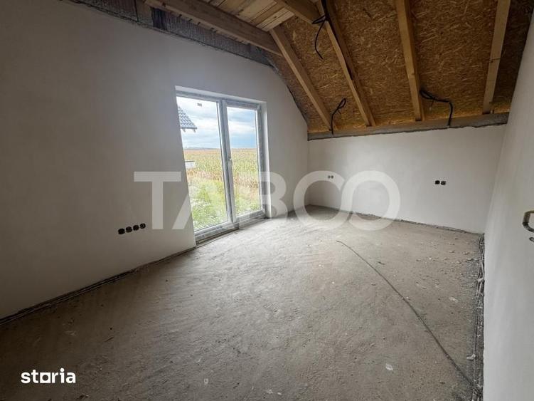 Casă cu 4 camere cu Teren 119 Mp în Central