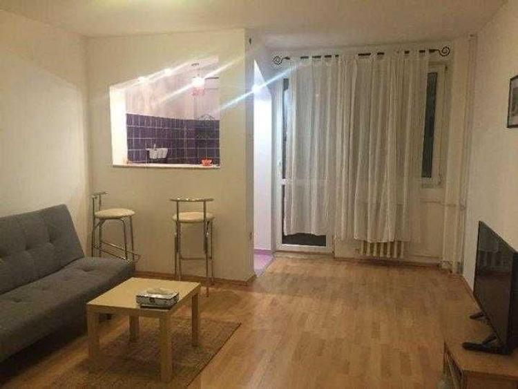 Garsonieră decomandată în Dristor