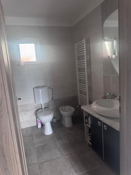 Casă cu 3 camere în Central