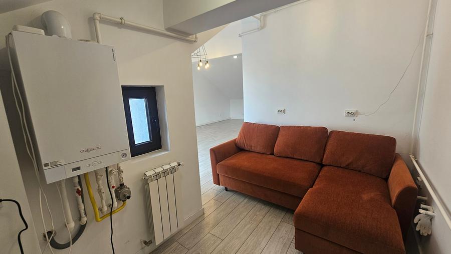 Casă individuală cu 6 camere cu Canalizare în Banu Manta