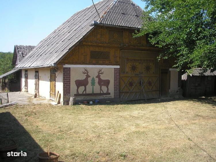 Casă cu 4 camere în Asuaju de Sus