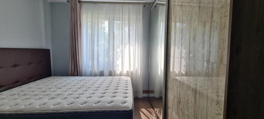 Apartament cu 2 camere semidecomandat în Mircea cel Bătrân