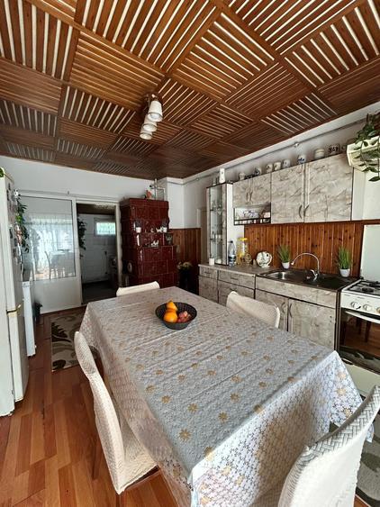 Casă individuală cu 3 camere cu Teren 3642 Mp în Zănești