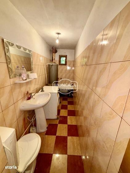 Casă cu 3 camere cu Teren 1335 Mp în Central
