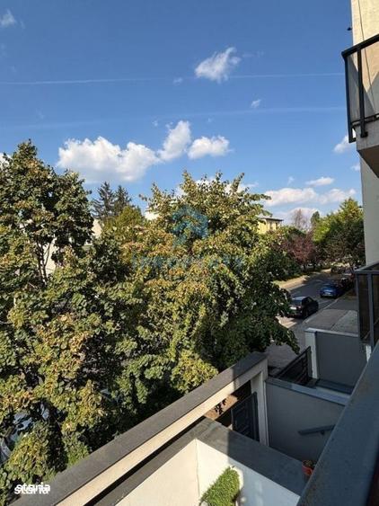 Apartament cu 2 camere, mobilat în Arcul de Triumf