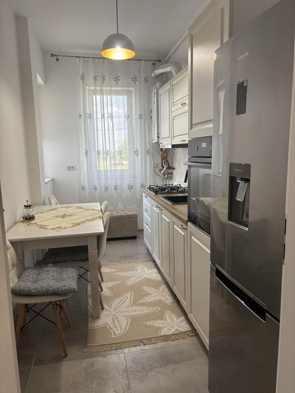Apartament cu 2 camere decomandat în Giroc