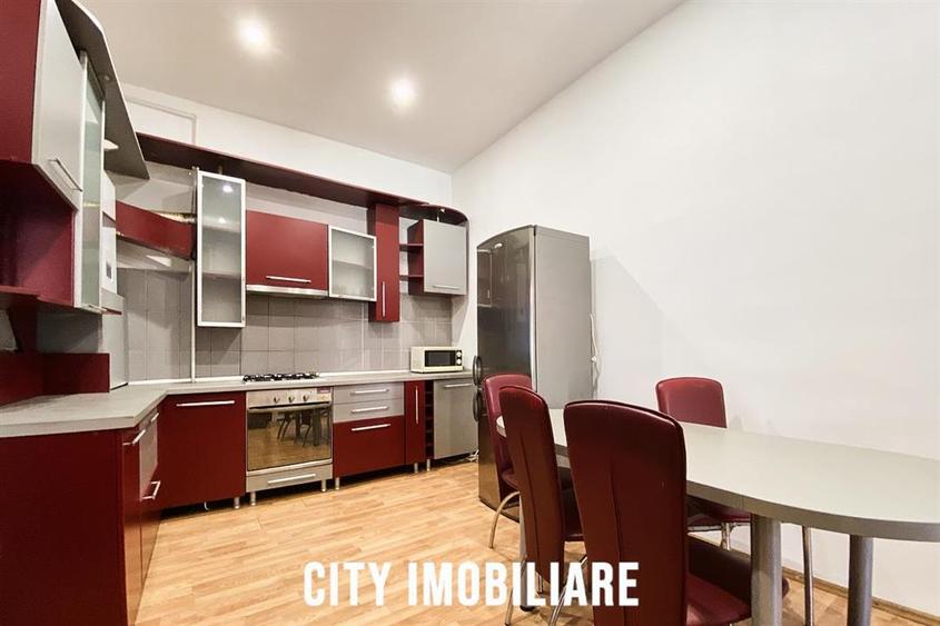 Apartament cu 4 camere circular, mobilat în Gruia
