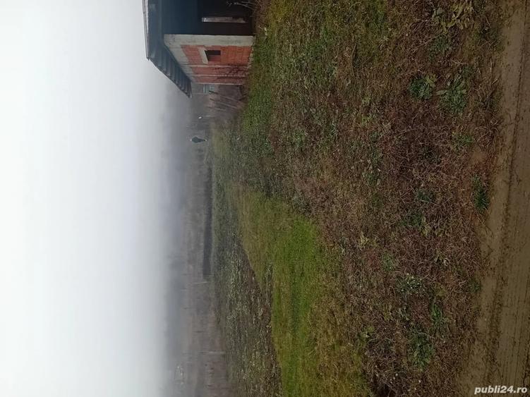 Teren de 1000 mp, în Schitu Duca