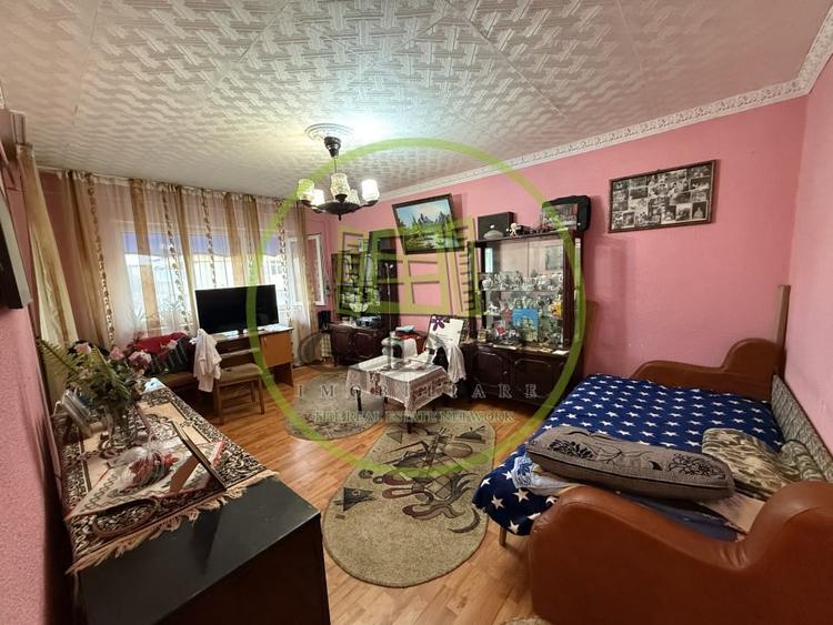 Apartament cu 2 camere decomandat, mobilat în Rovine