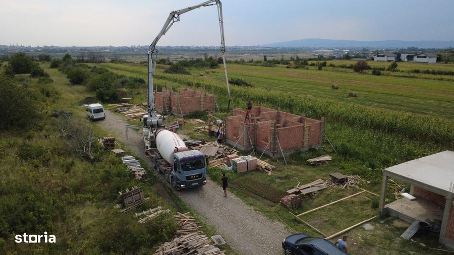 Casă cu 4 camere în Focșănei
