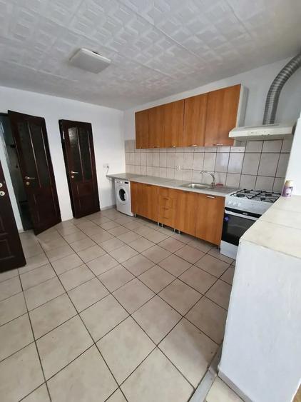 Casă cu 2 camere cu Teren 574 Mp în Lipovei