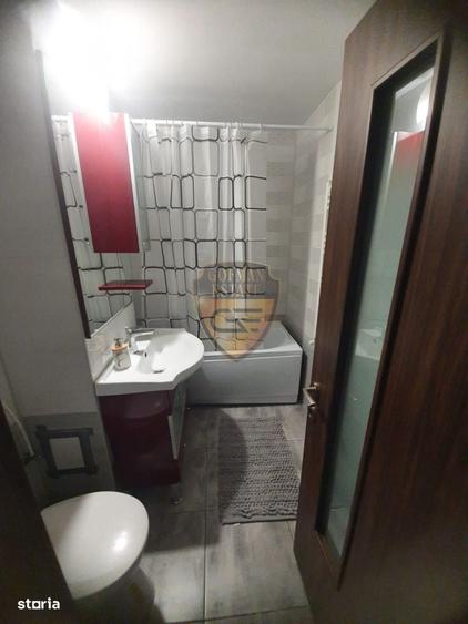 Apartament cu 3 camere decomandat în Faleza Nord