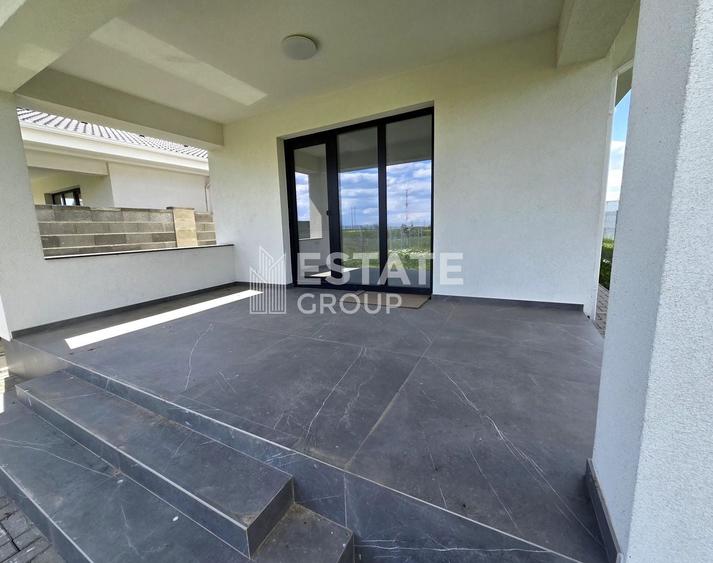 Duplex cu 3 camere cu Canalizare în Covaci