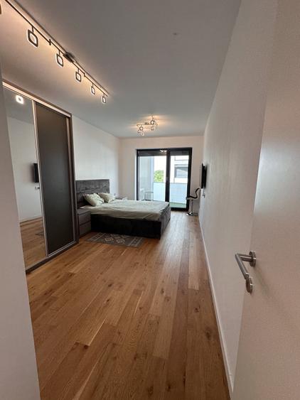 Apartament cu 2 camere semidecomandat, mobilat în Băneasa