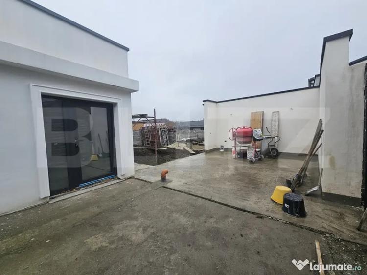 Casă cu 4 camere cu Teren 400 Mp în Central