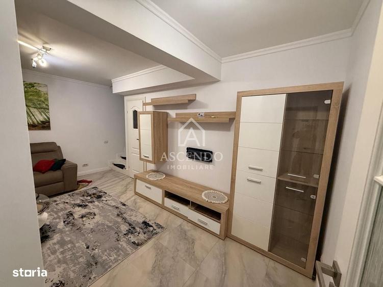 Casă cu 4 camere în Roșu