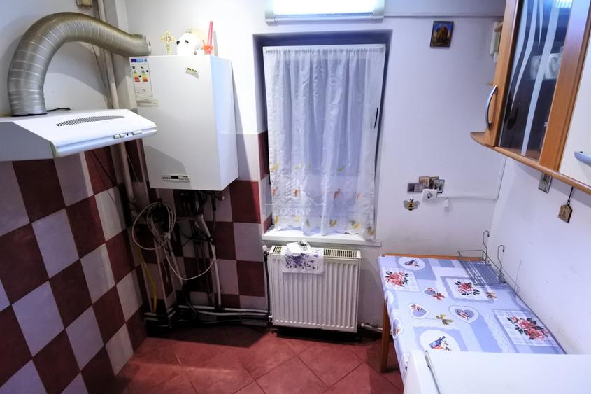 Apartament cu 3 camere decomandat în Republicii