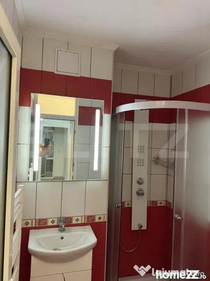 Apartament cu 4 camere decomandat în Zorilor