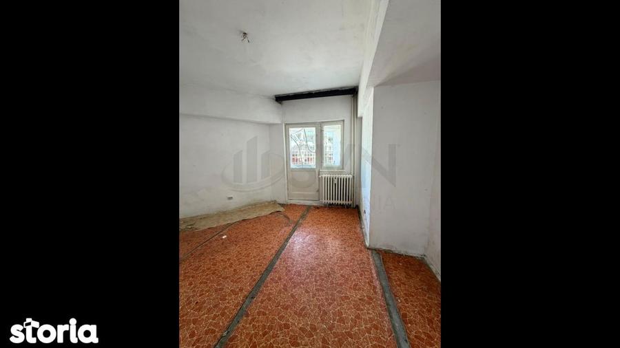Apartament cu 3 camere decomandat în Crângași
