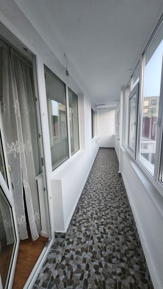 Apartament cu 2 camere decomandat în Cornișa