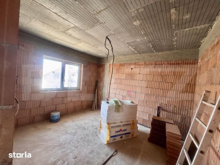 Casă cu 4 camere cu Teren 200 Mp în Malu Mare