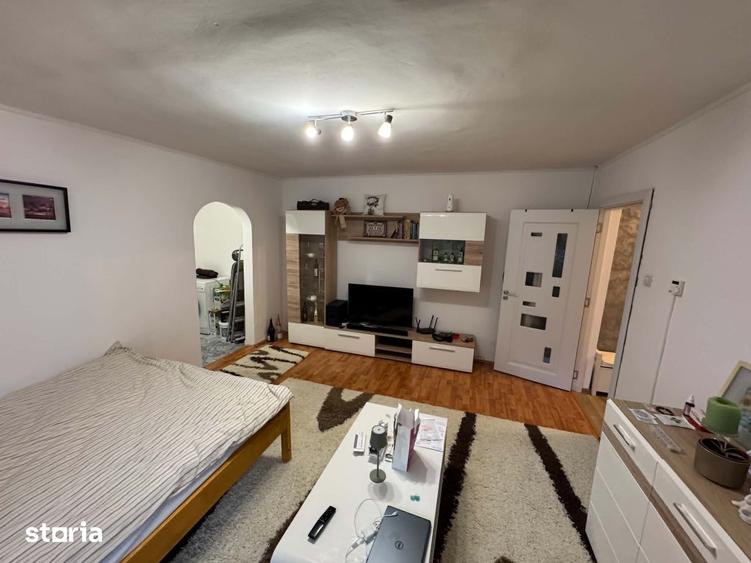 Apartament cu 2 camere în Micro 16
