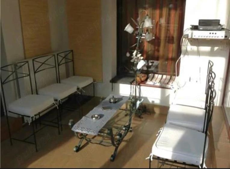 Casă cu 1 camere cu Teren 2000 Mp în Central