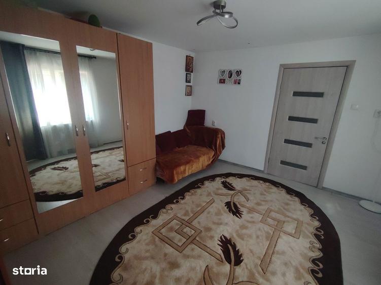 Casă cu 5 camere cu Canalizare în Colentina