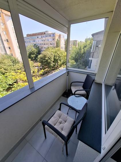 Apartament cu 3 camere decomandat, mobilat în Gara