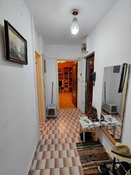 Apartament cu 2 camere semidecomandat în Pantelimon