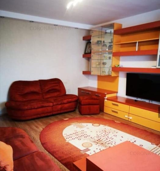 Apartament cu 3 camere decomandat în Octavian Goga