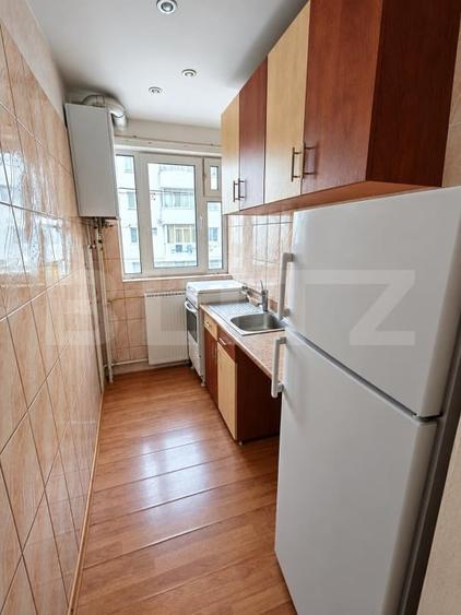 Apartament cu 2 camere semidecomandat, mobilat în Banat