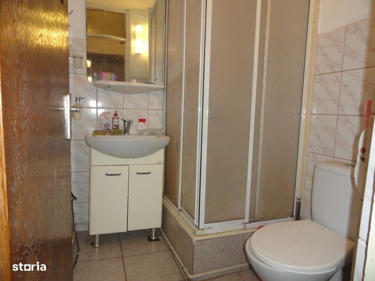 Apartament cu 4 camere decomandat în Micălaca