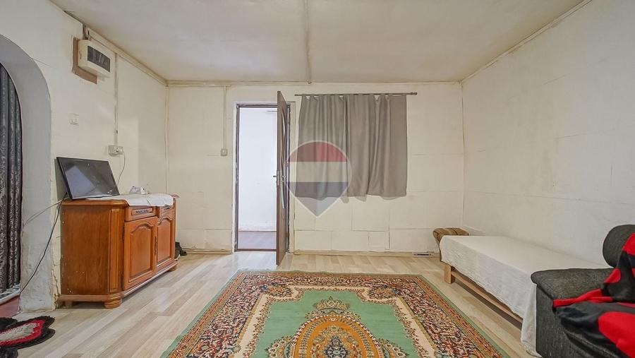 Casă individuală cu 3 camere cu Teren 360 Mp în Sânpetru