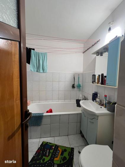 Apartament cu 2 camere decomandat în Podul de Fier