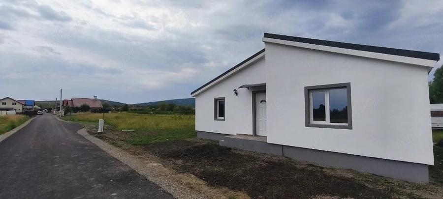 Casă cu Teren 350 Mp în Central