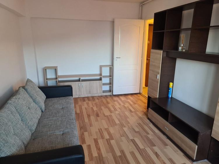 Garsonieră semidecomandată în Drumul Carului