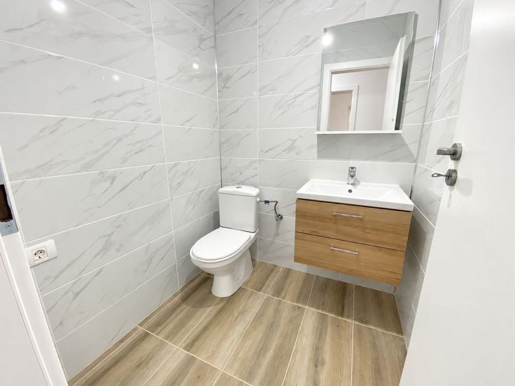 Casă individuală cu 3 camere cu Canalizare în Moșnița Nouă