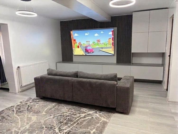 Apartament cu 3 camere semidecomandat în Vișan